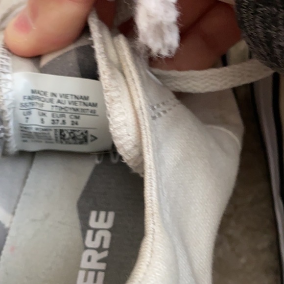 Converse - Picture 4 of 4